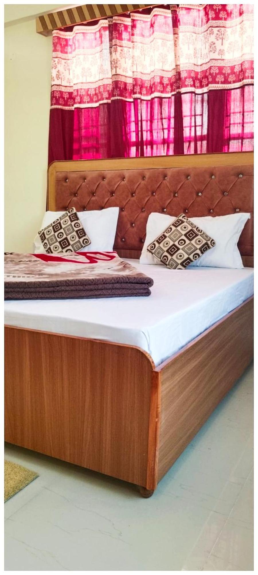 Simla Hotel K R I S H N A B - B Near Mall Road And Temple Екстер'єр фото